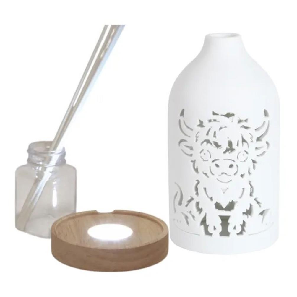 Woodbridge Highland Cow LED Light up Reed Diffuser Extra Image 2